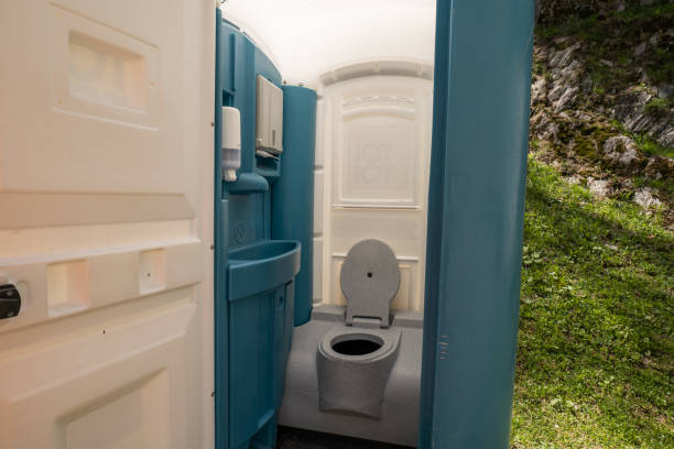 Best Portable restroom trailer rental  in Thurmont, MD